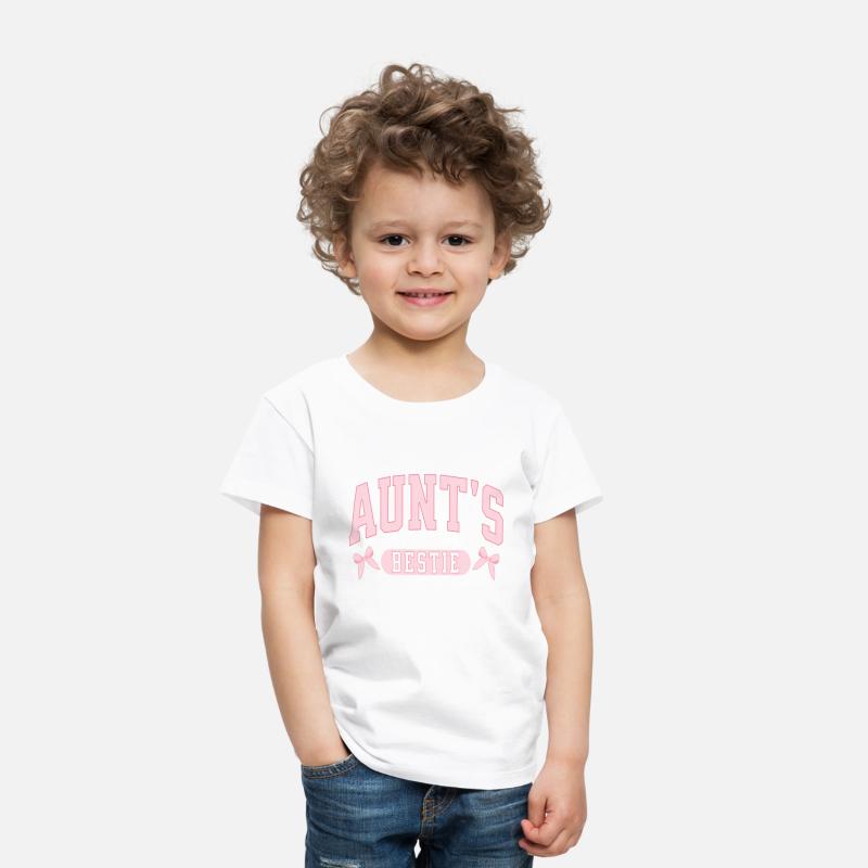 Aunt's Bestie Coquette