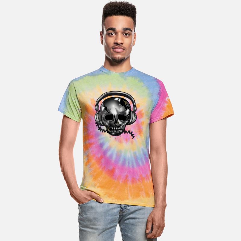 Skull with headphones in chrome look