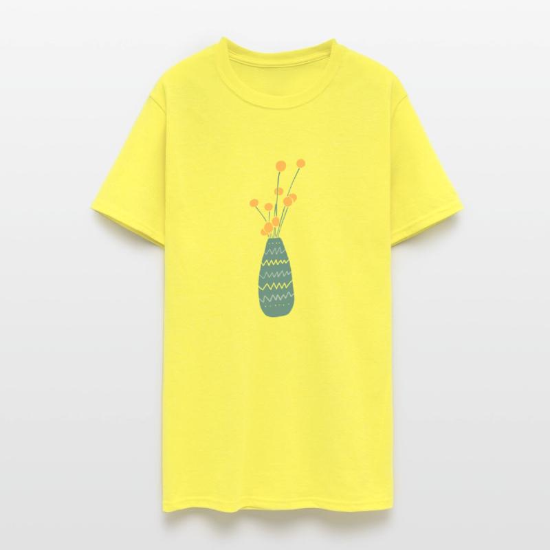 Vase whit yellow flowers